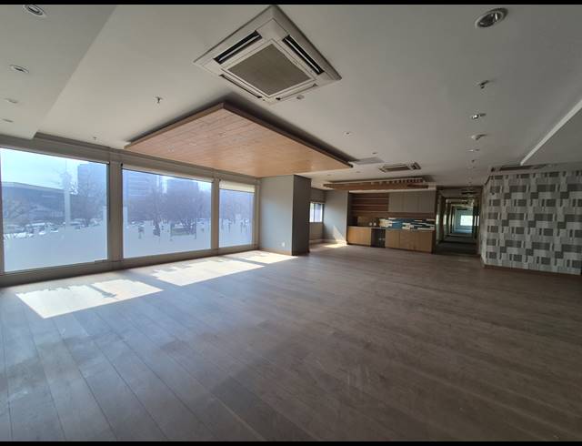 661M² OFFICE TO LET IN SANDTON CENTRAL